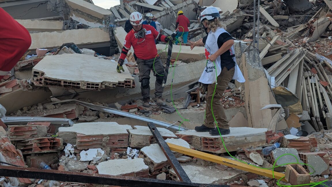 Venezuela earthquake snake robots searched collapsed buildings