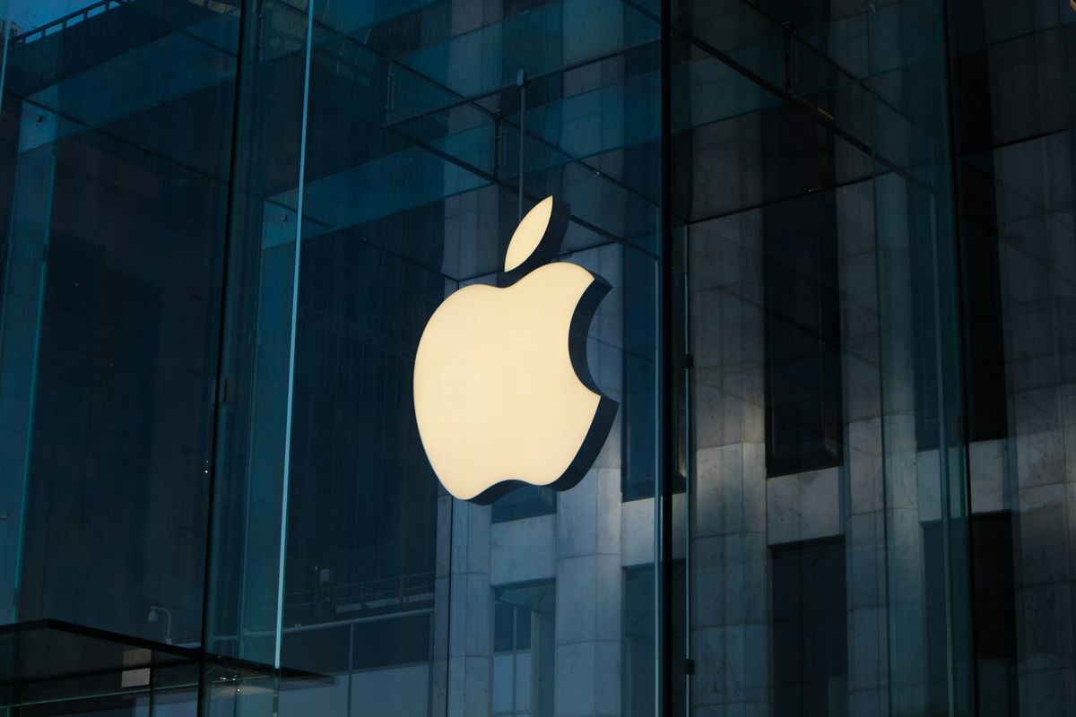 Researcher says Apple email masking flaw can expose real addresses