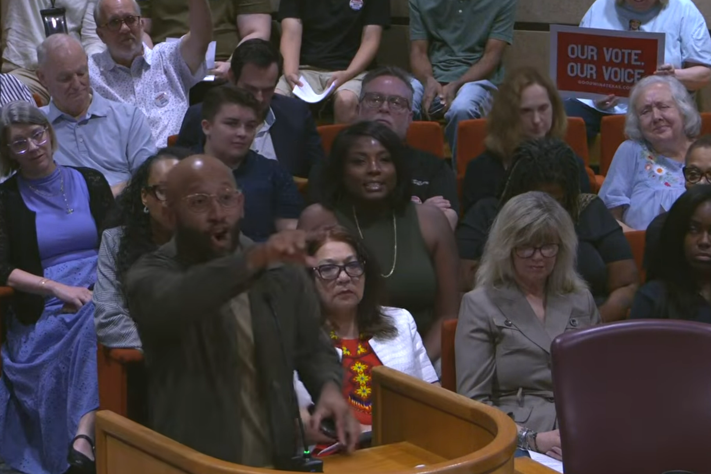 EJ Carrion arrest followed profanity at Tarrant County meeting