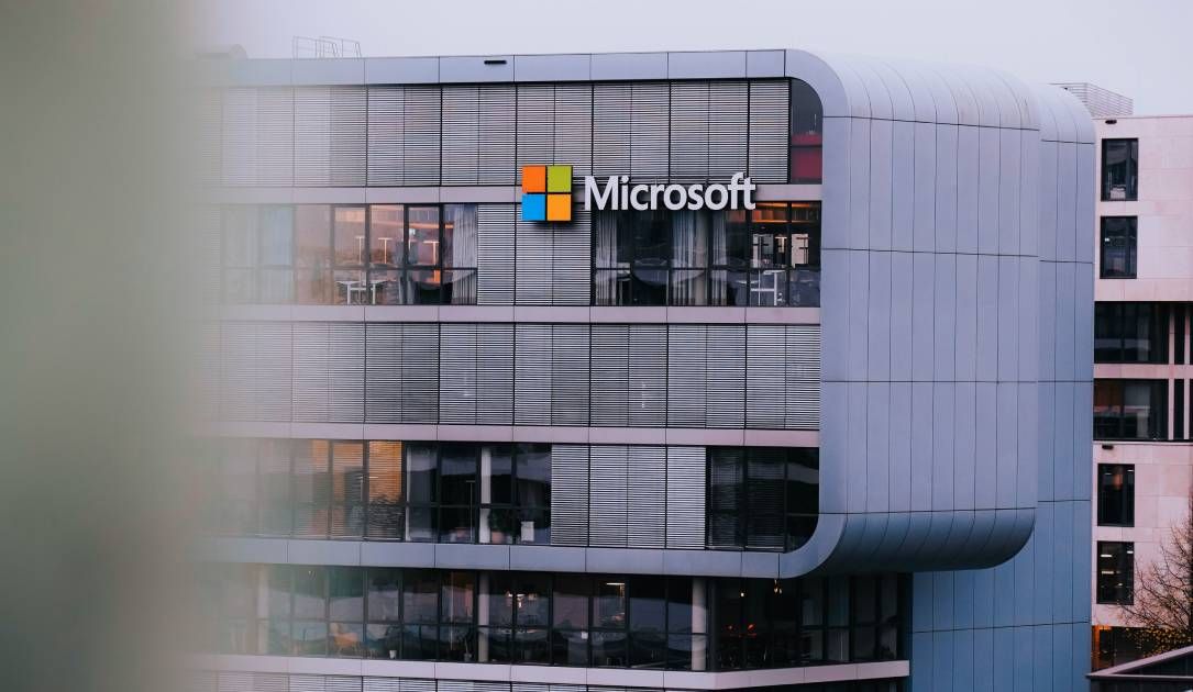 Microsoft ships record 622 fixes in July Patch Tuesday