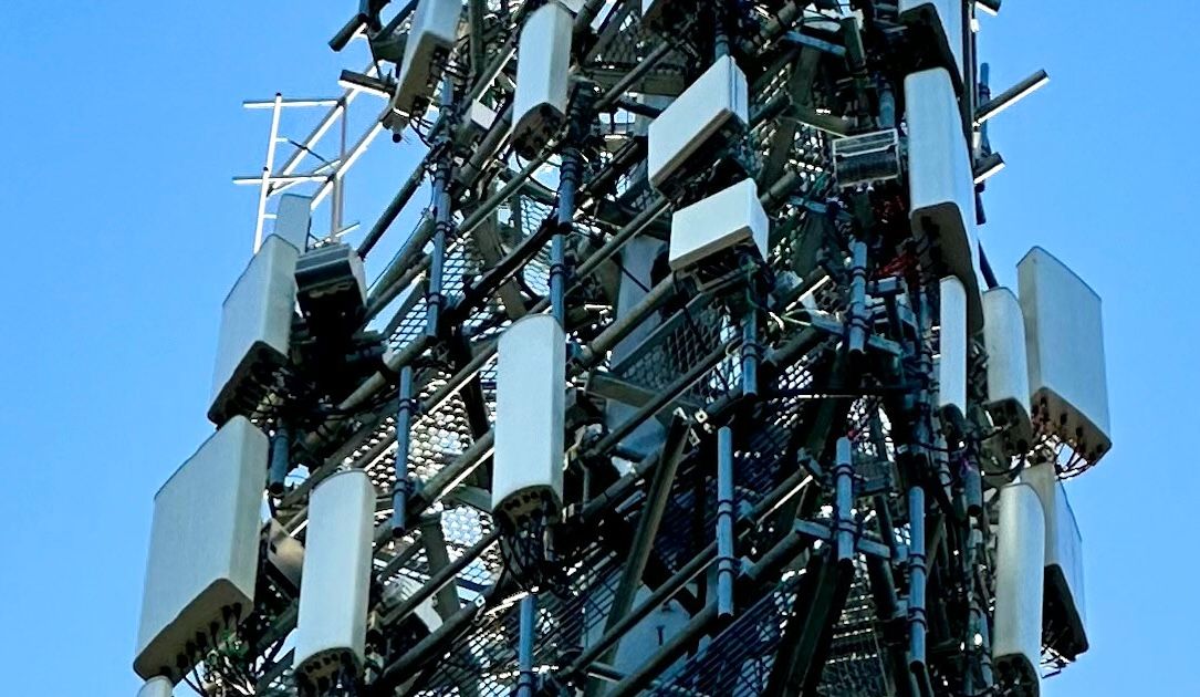 KDDI says attack exposed 12.2 million email addresses
