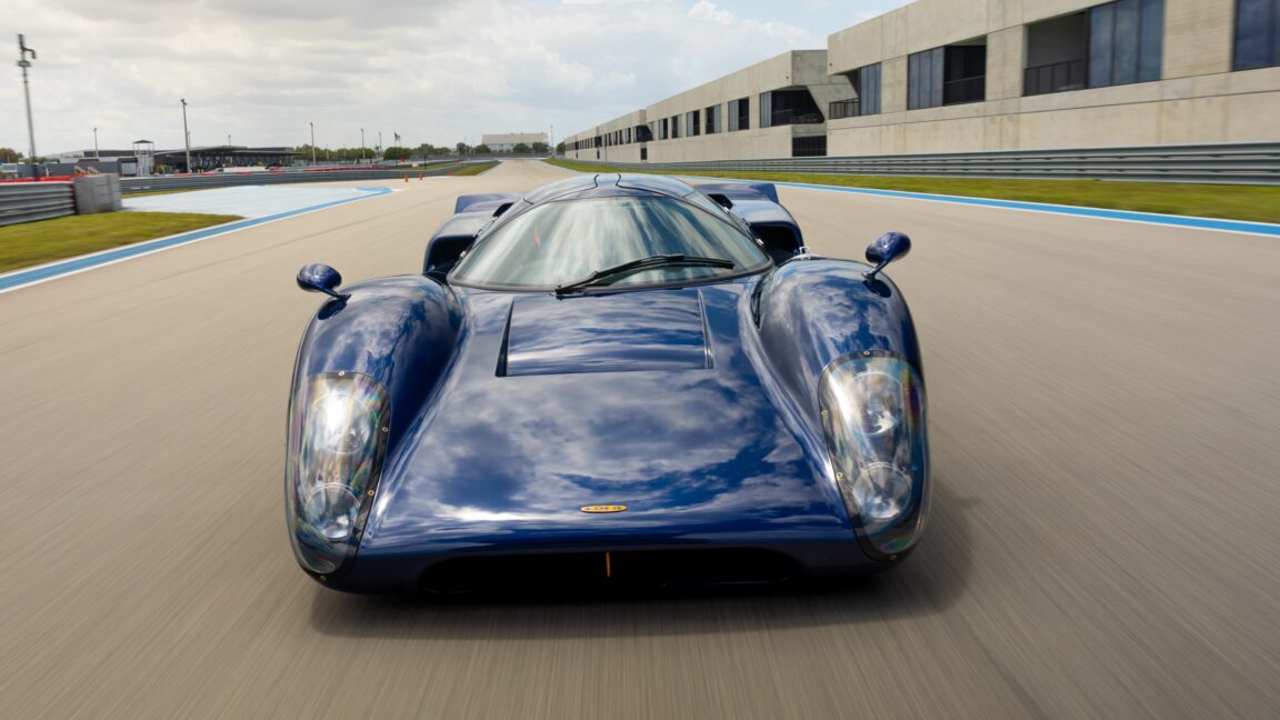 Lola revives the T70S with seawater magnesium and plant-based panels