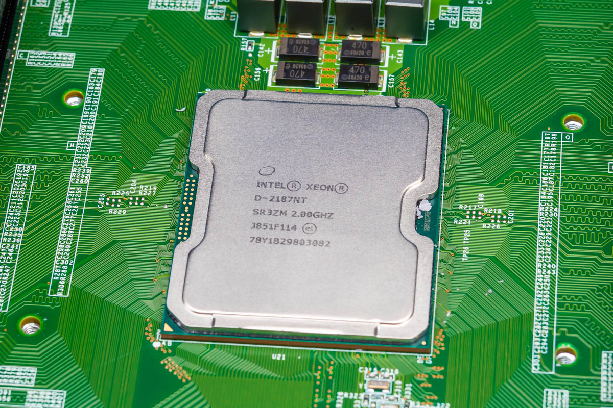 Dell VEP4600 review highlights a $495 16-core network server