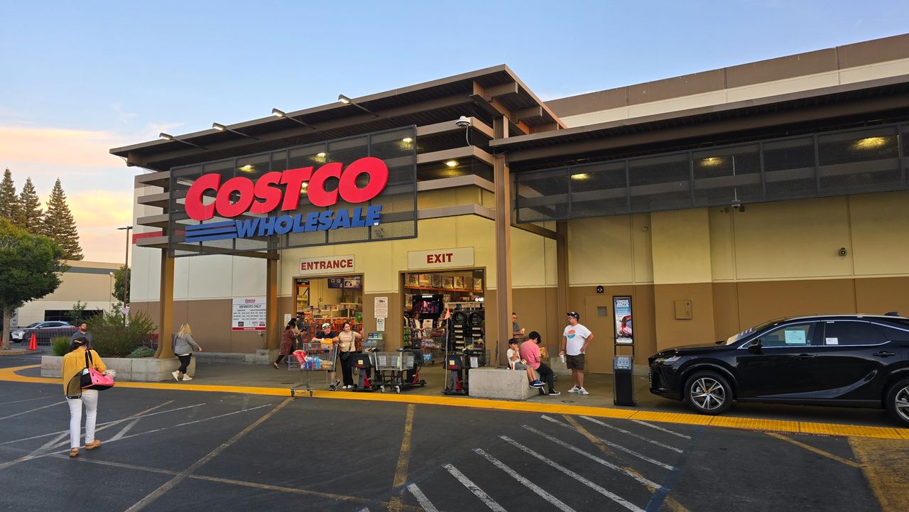 Costco display PC with Ryzen 9800X3D sells for $1,140