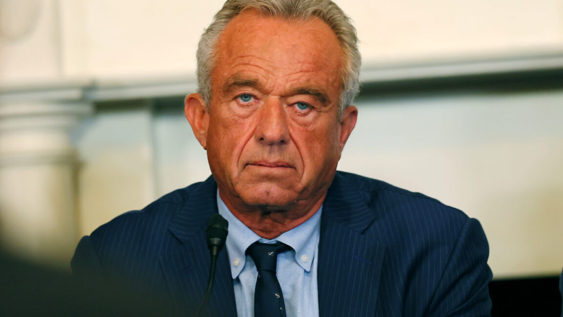 RFK Jr. peptide panel backs lifting limits on peptide manufacturing