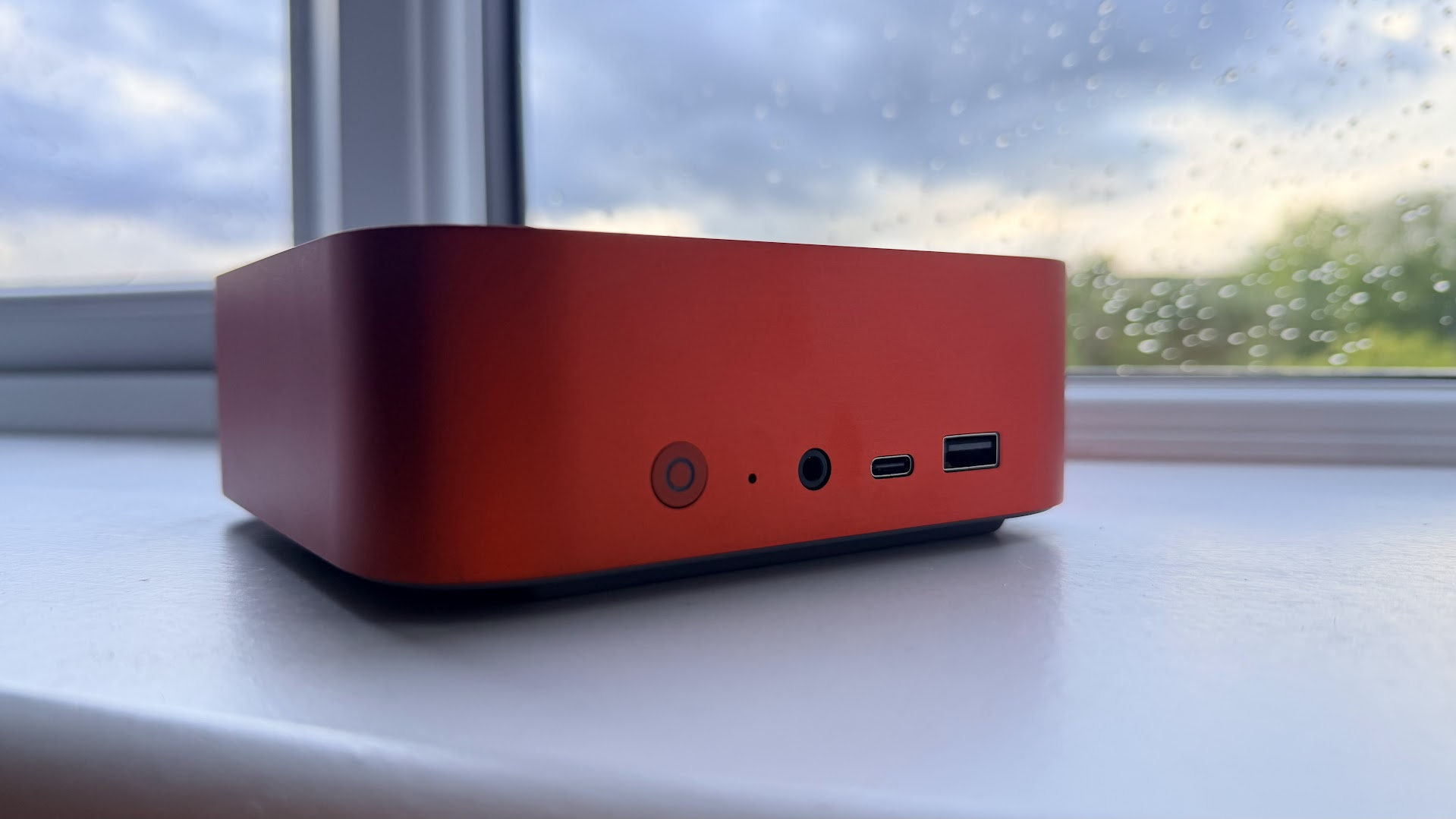 Beelink SER10 Max review: Dual boot and repairable parts, with bandwidth limits