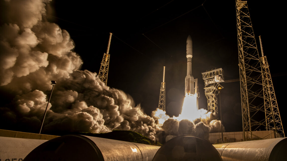 ULA’s remaining Atlas V rockets are boxed in by Starliner